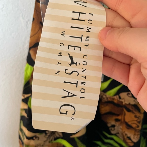 NWT  one piece bathing suit white sage tummy control - Picture 3 of 4